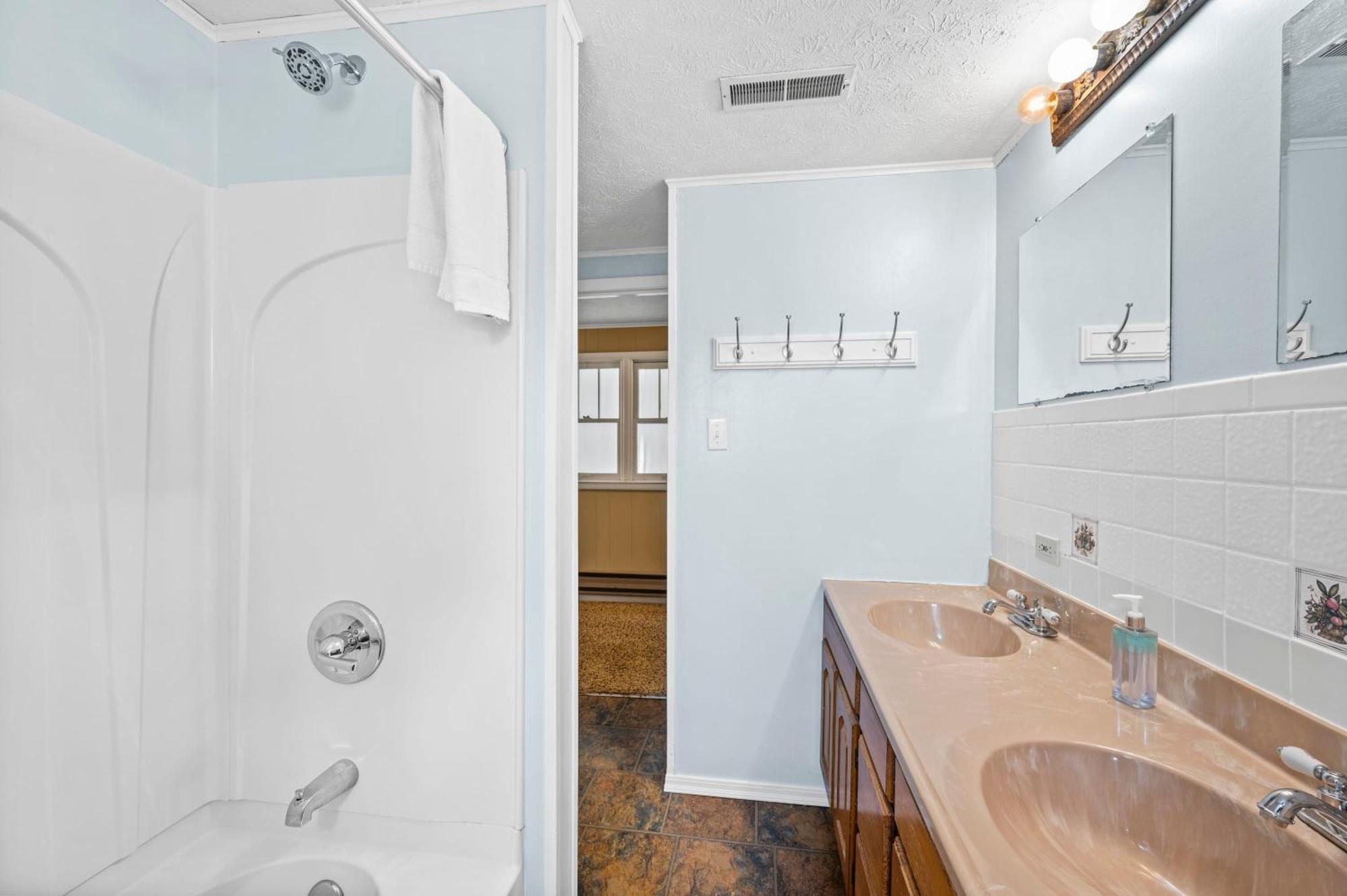 Big Family Lodge Near Ark Sleeps 16 Williamstown Luaran gambar